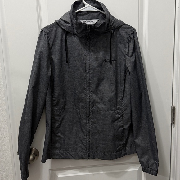 Columbia Jackets & Blazers - Columbia Women's Rain Jacket Gray Windbreaker Shoulder Hooded Jacket Size M